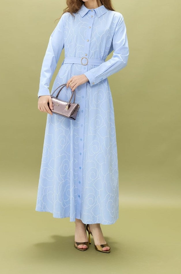 Robe en coton à col chemise avec brodée