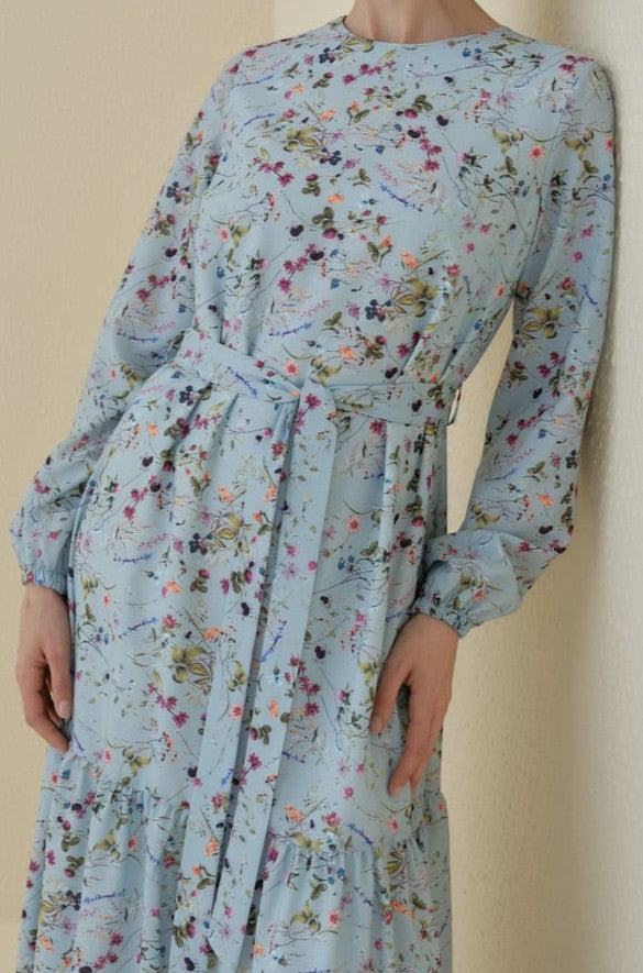 Robe à imprimé floral et jupe froncée
