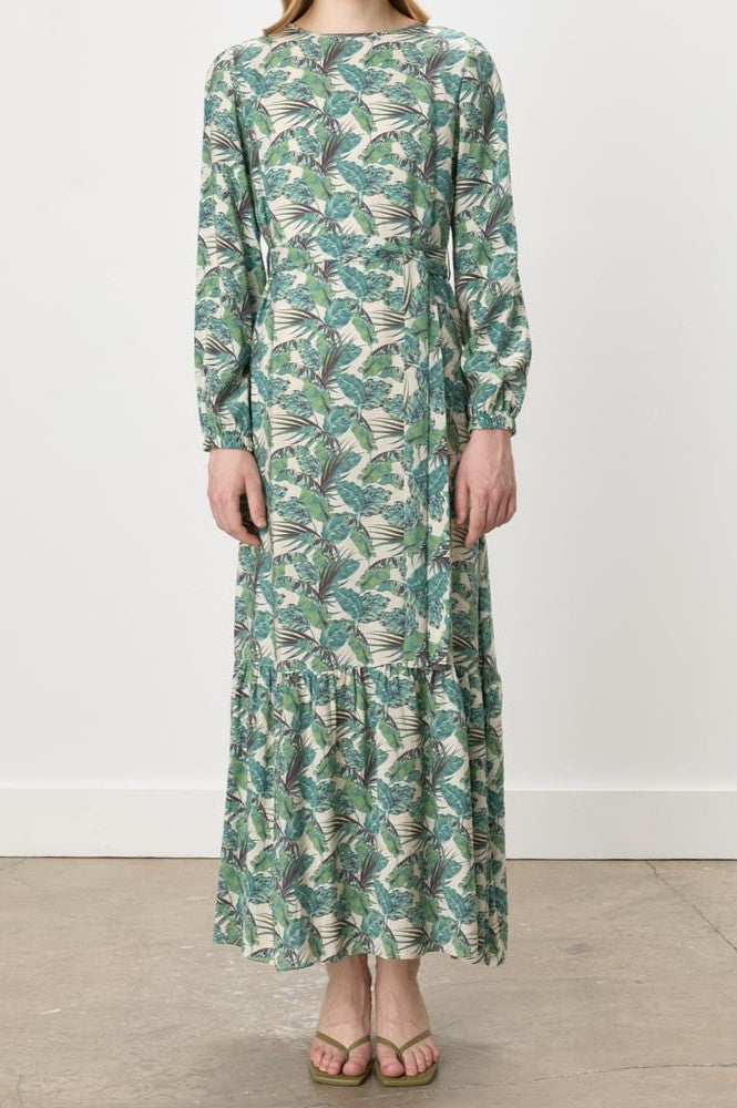 Robe imprimée avec ceinturée