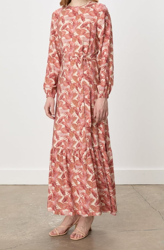 Robe imprimée avec ceinturée