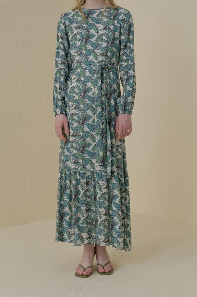 Robe imprimée avec ceinturée