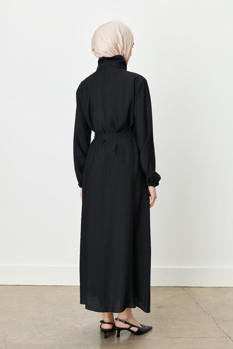 Robe avec Ceinturée