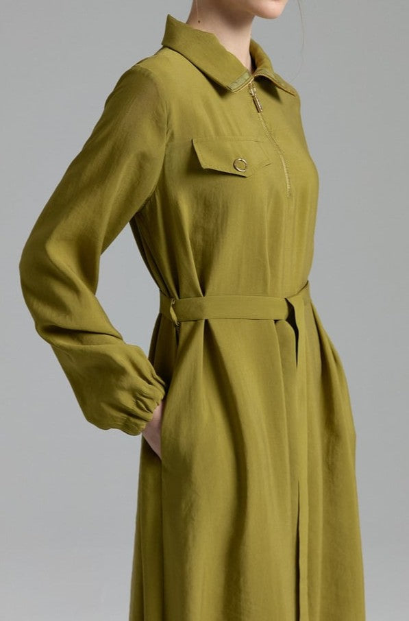 Robe avec Ceinturée