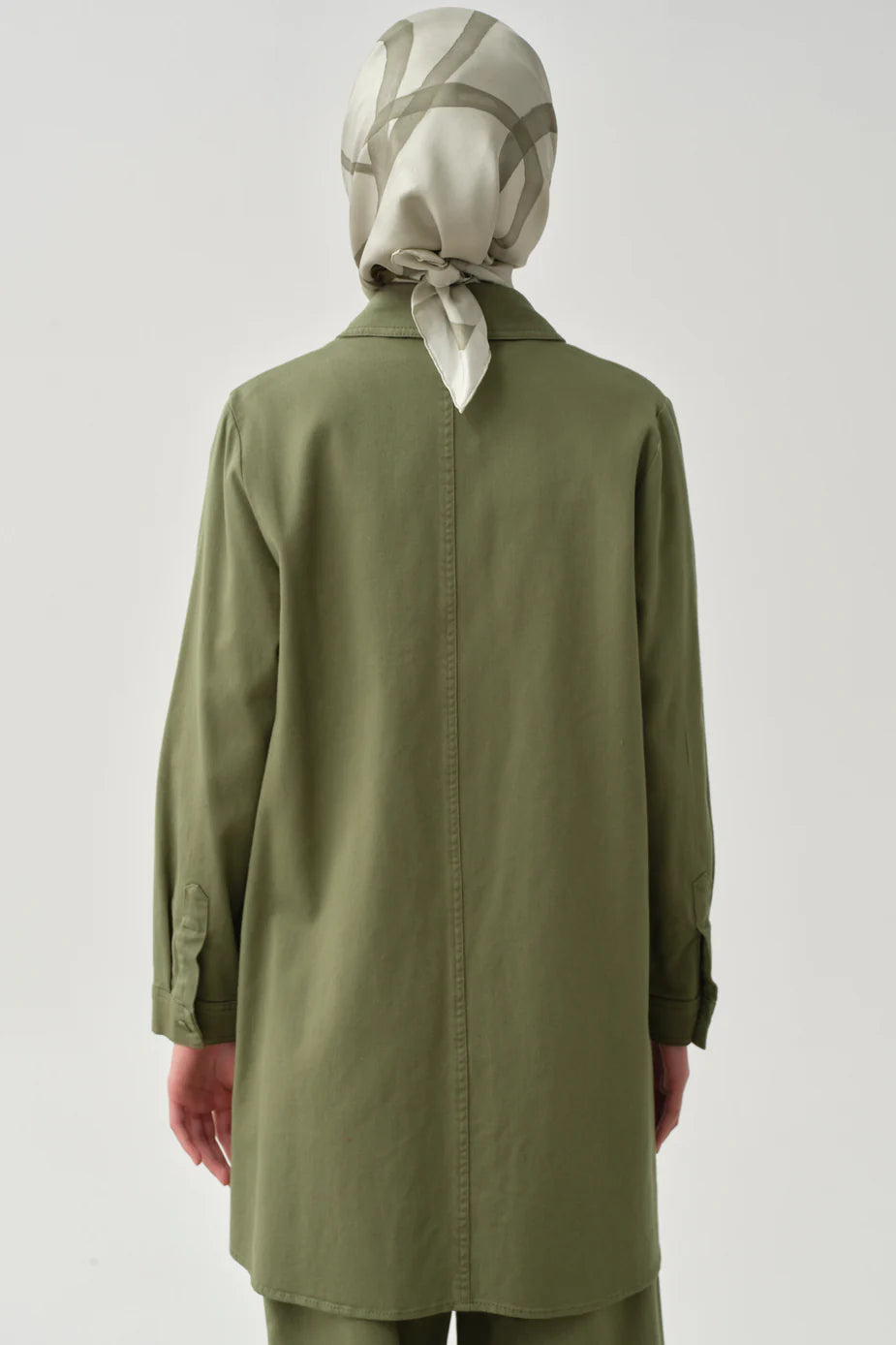 Chemise avec détaille a poche