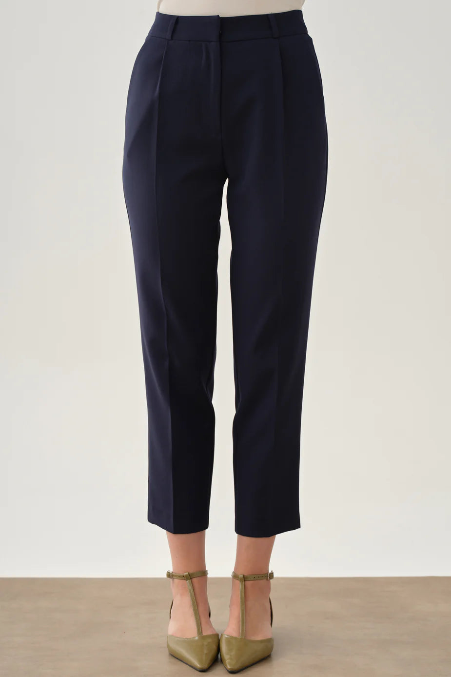 Pantalon basique à pli simple