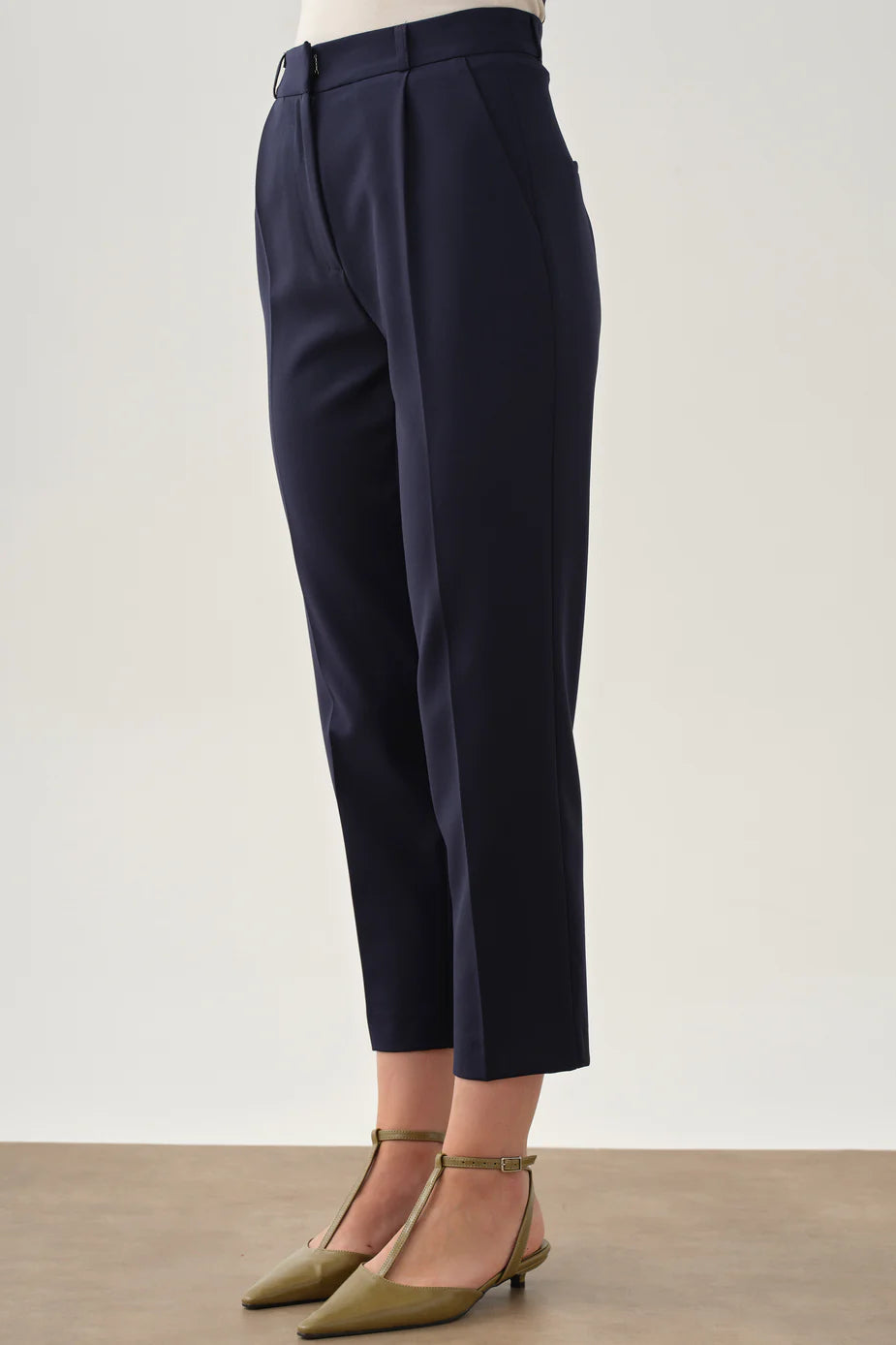 Pantalon basique à pli simple