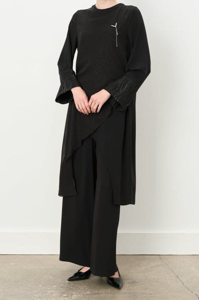 Ensemble chic avec détaille