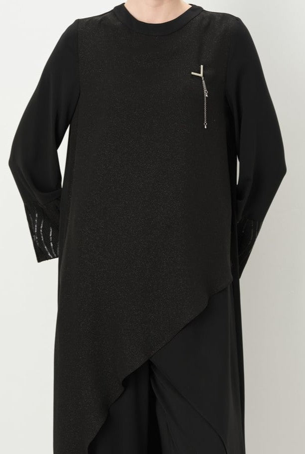 Ensemble chic avec détaille