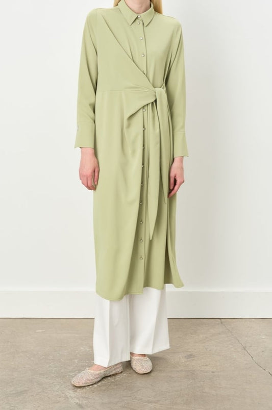 Tunique asymétrique avec détails