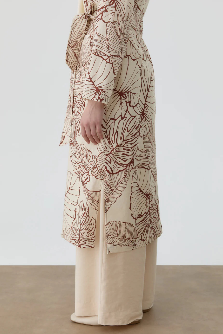 Trench-coat en lin à motifs floraux