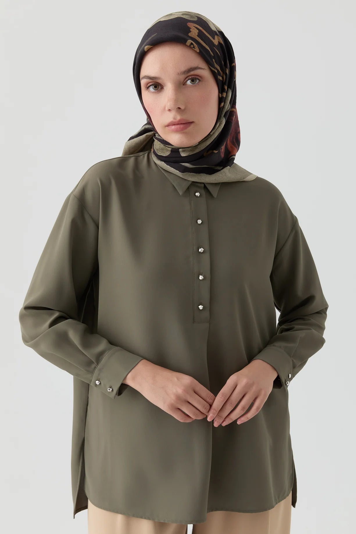 Chemise asymétrique à fentes