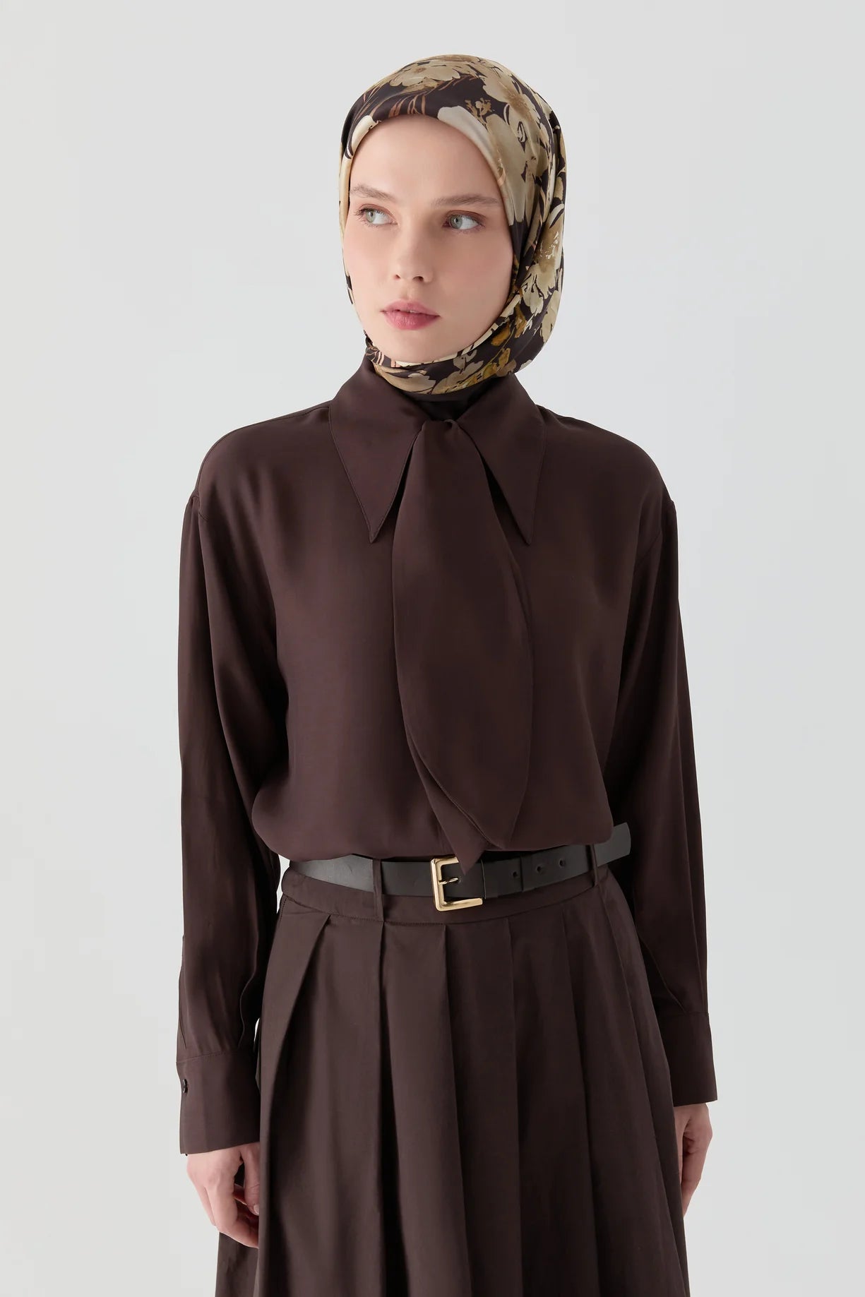 Chemise basique avec papillon