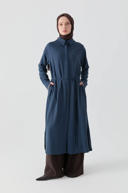 Tunique avec détail en dentelle au dos