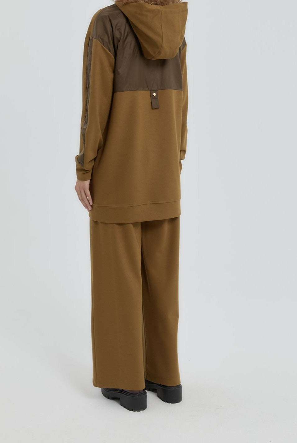 Ensemble avec détaille